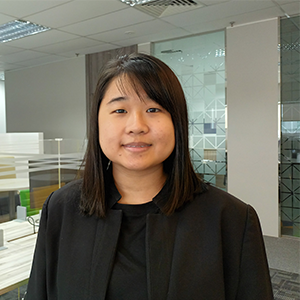 Headshot of Priscilla Chan, field service engineer